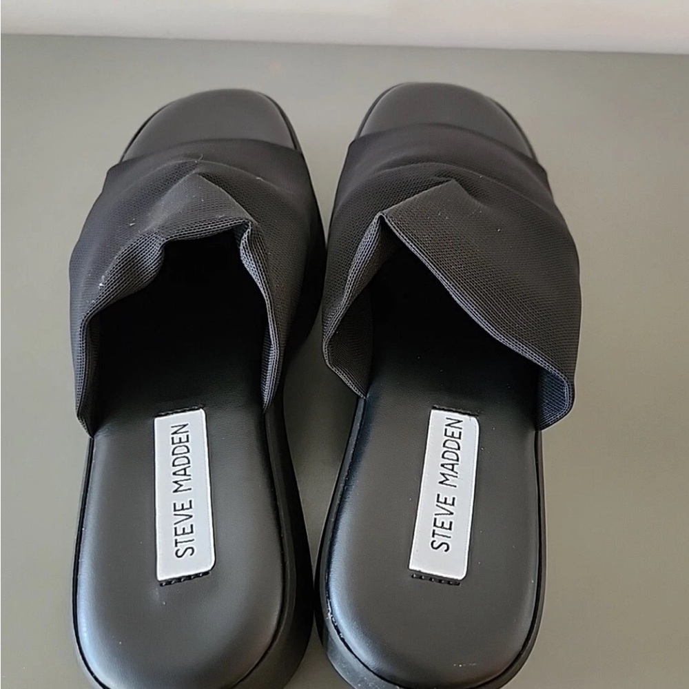Steve Madden Black made in italy Slides